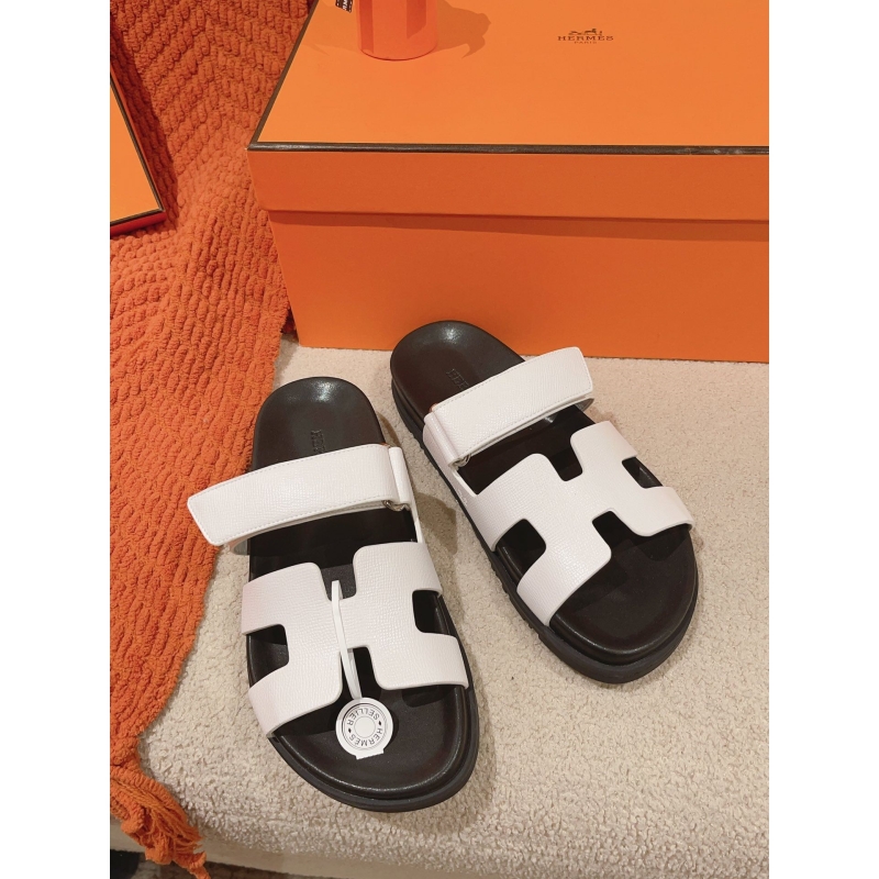 H**mes slippers